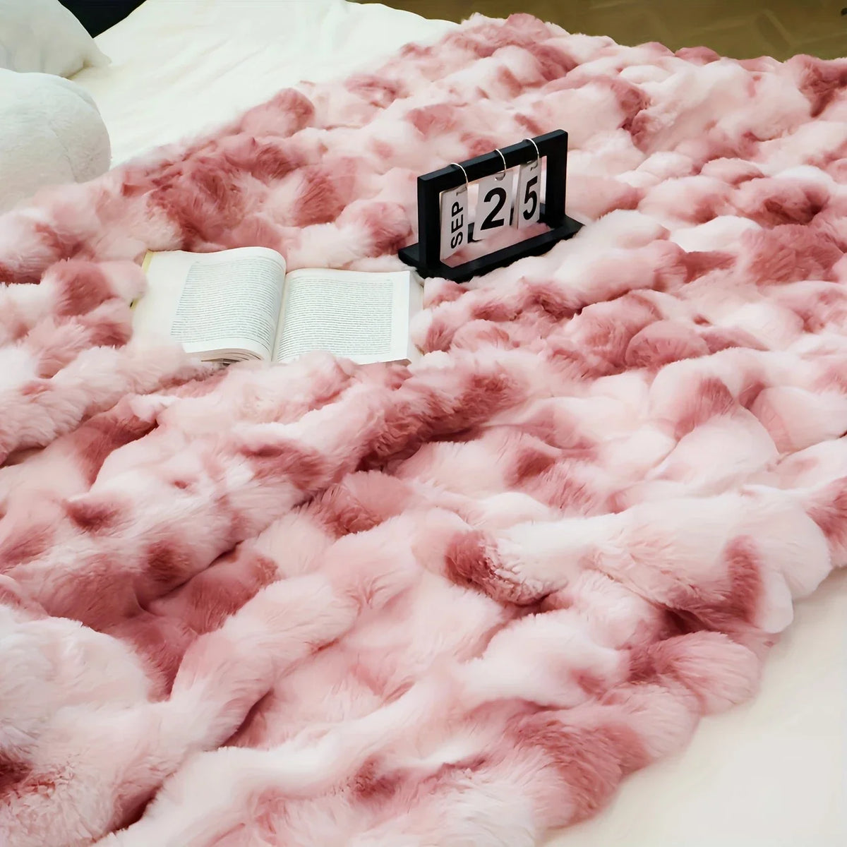 Cozy Luxe Faux Rabbit Fleece Blanket™
